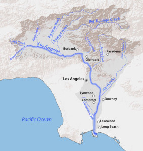 Kayaking-LA-River-Gear-Patrol-Offset-325-344